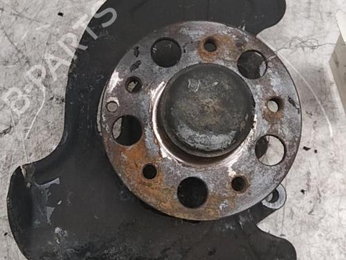 Used Left front steering knuckle MERCEDES-BENZ C-CLASS (W203) C 200 CDI (203.004) (116 hp) 28764071