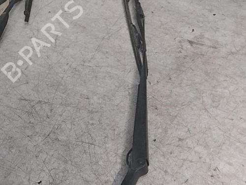 Used Front windshield wiper arm CHEVROLET LACETTI (J200) 1.6 (109 hp) 28758630