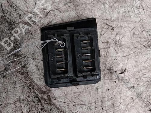 Used Left front window switch CITROËN ZX (N2) 1.1 (60 hp) 28763241