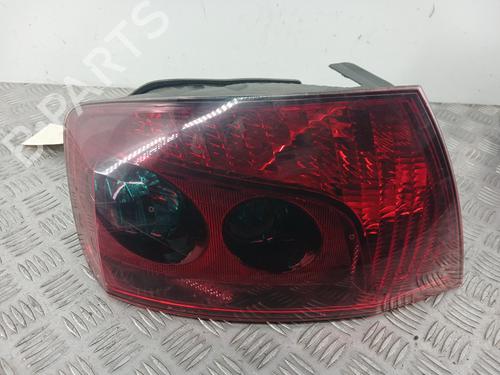 Used Left taillight PEUGEOT 407 (6D_) 2.0 HDi 135 (6DRHRH, 6DRHRE, 6DRHRG, 6DRHRJ) (136 hp) 31310683