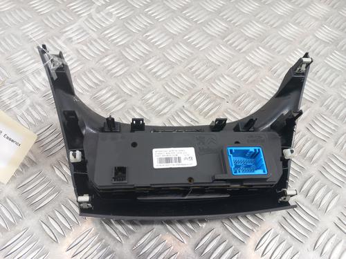 Used Climate control Climate control PEUGEOT 2008 I (CU_) 1.2 VTi (82 hp) 28742993 28742993