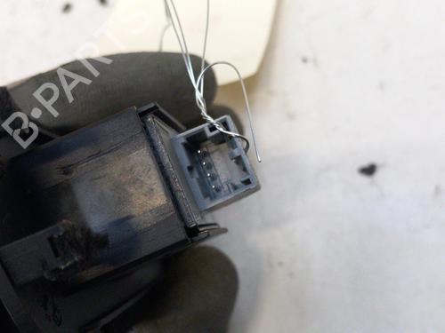 Used Right rear window switch AUDI A1 Sportback (8XA, 8XF) 1.4 TFSI (122 hp) 28767324