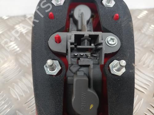 right-taillight-alfa-romeo-147-937_-2000-2001-2002-2003-2004-2005-2006-2007-2008-2009-2010-28782592 main image