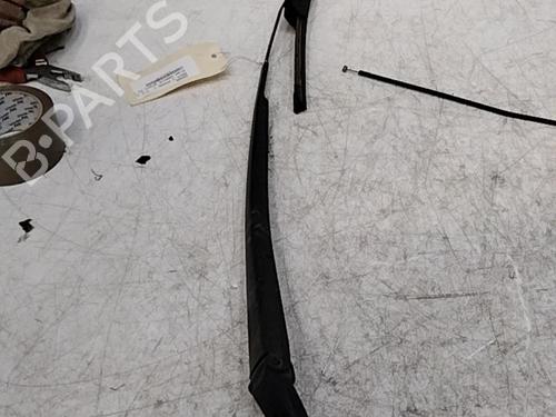 Used Front windshield wiper arm TOYOTA RAV 4 III (_A3_) 2.2 D 4WD (ALA30_, ALA30R) (136 hp) 28752155
