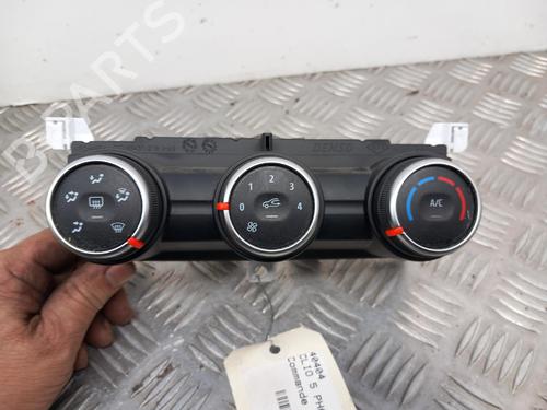Used Climate control Climate control RENAULT CLIO V (B7_) 1.5 Blue dCi 85 (B7AG) (86 hp) 38675992 38675992