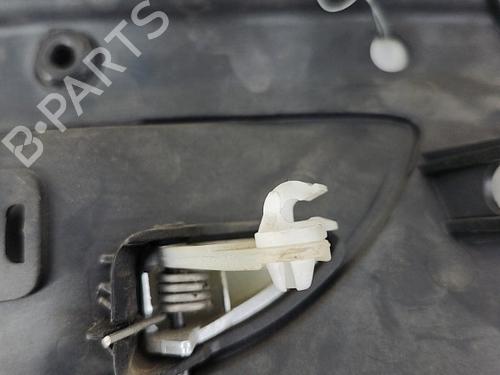 Used Front left interior door handle FIAT GRANDE PUNTO (199_) 1.3 D Multijet (75 hp) 28786940