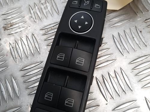 Used Left front window switch MERCEDES-BENZ CLA Coupe (C117) CLA 220 CDI / d (117.303) (163 hp) 28783013
