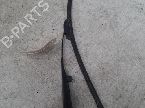 Used Front windshield wiper arm MERCEDES-BENZ E-CLASS (W210) E 290 Turbo-D (210.017) (129 hp) 28774229