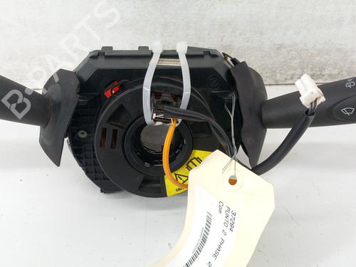 Used Steering column stalk FIAT PUNTO (188_) 1.2 60 (188.030, .050, .130, .150, .230, .250) (60 hp) 28761799