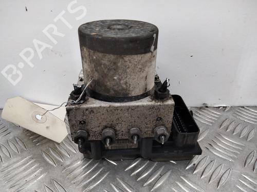 Used ABS pump ABS pump RENAULT MASTER III Van (FV) 2.3 dCi 145 FWD (FV0E, FV0F, FV0H, FV02, FV0M, FV0S,... (146 hp) 28757047 28757047