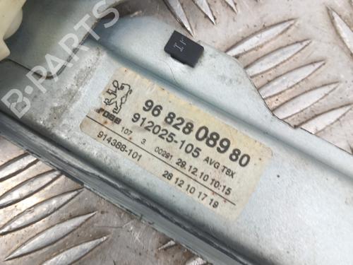 Front left window mechanism PEUGEOT 5008 (0U_, 0E_) 2.0 HDi 150 / BlueHDi 150 | BP28783136C22 
