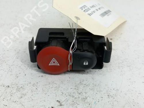 Used Warning switch Warning switch RENAULT MODUS / GRAND MODUS (F/JP0_) 1.5 dCi 75 (75 hp) 28746969 28746969