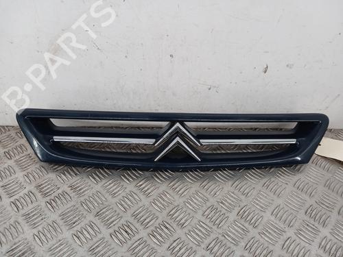 Used Grille Grille CITROËN XSARA (N1) 1.4 i (75 hp) 33634653 33634653