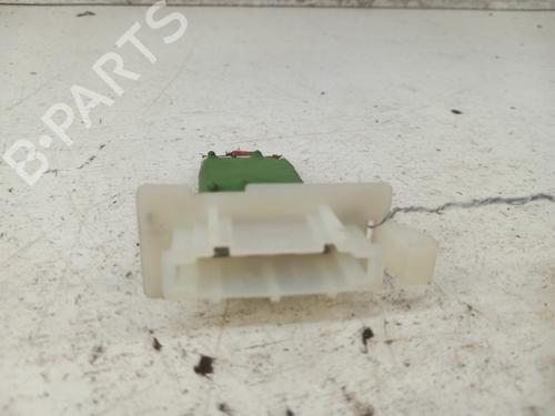 Varmeblæsermodstand PEUGEOT 107 (PM_, PN_) 1.0 (68 hp) 28781056