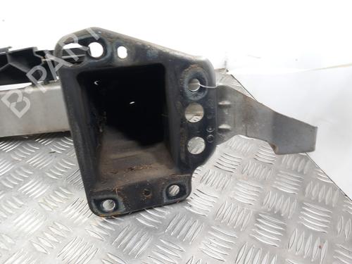 front-bumper-reinforcement-opel-signum-hatchback-z03-2003-2004-2005-2006-2007-2008-28736413 main image