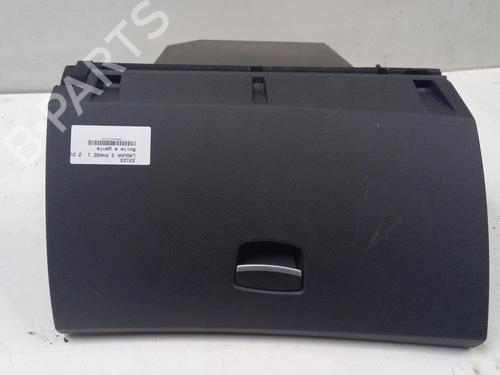 Used Glove box RENAULT LAGUNA III (BT0/1) 2.0 dCi (BT01, BT08, BT09, BT0E, BT0K, BT12, BT1C, BT1D,... (150 hp) 28760823