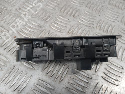 Used Left front window switch Left front window switch FIAT SCUDO Bus (270_, 272_) 2.0 D Multijet (120 hp) 31968539 31968539