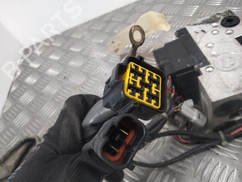 Used ABS pump ABS pump SUBARU LEGACY III Estate (BH) 2.5 AWD (BH9) (156 hp) 28739087 28739087