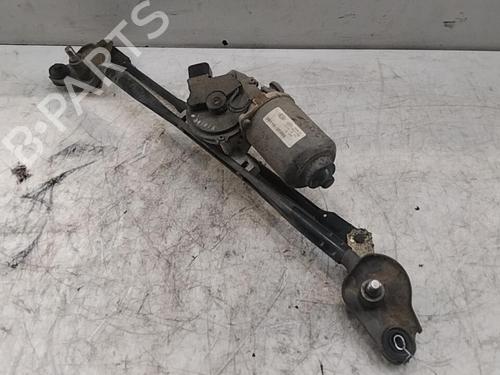 Used Front wiper motor KIA CERATO I Hatchback (LD) 2.0 CRDi (112 hp) 28790617