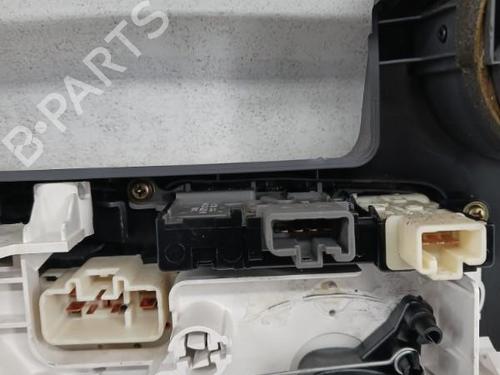 Climate control TOYOTA YARIS (_P1_) 1.3 (NCP10, SCP12_) | BP28741179I5