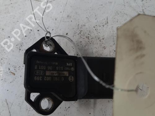 Used Mass air flow sensor AUDI A3 (8P1) 1.9 TDI (105 hp) 28787802