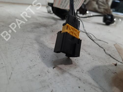 Used Lamp holder CITROËN C6 (TD_) 3.0 HDi (241 hp) 28750235