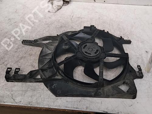 Used Radiator fan RENAULT TRAFIC II Van (FL) 1.9 dCi 80 (FL0B) (82 hp) 28763333