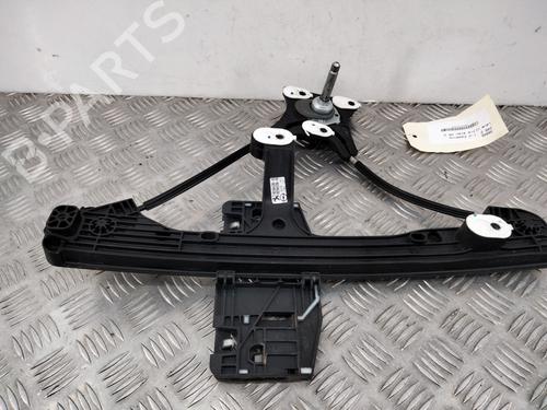 Rudehejsemekanisme venstre bagtil PEUGEOT 208 II (UB_, UP_, UW_, UJ_) 1.2 PureTech 75 (75 hp) 28757137
