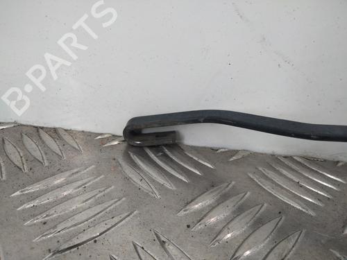 Front windshield wiper arm FORD FIESTA V (JH_, JD_) 1.4 16V | BP28738704C143 
