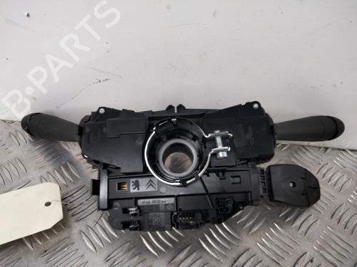 Used Steering column stalk Steering column stalk PEUGEOT 5008 II (MC_, MJ_, MR_, M4_) 1.2 THP (MRHNYH, MRHNYW, MRHNSJ, MRHNSU, MRHNSM) (131 hp) 28736303 28736303