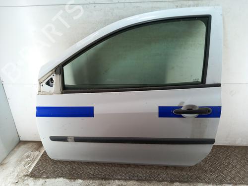 Used Left front door RENAULT CLIO III (BR0/1, CR0/1) 1.5 dCi (BR17, CR17) (86 hp) 28737312