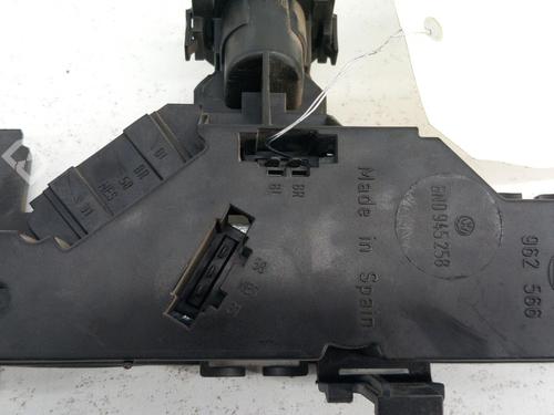 Used Lamp holder VW POLO III (6N1) 64 1.9 D (64 hp) 28773403