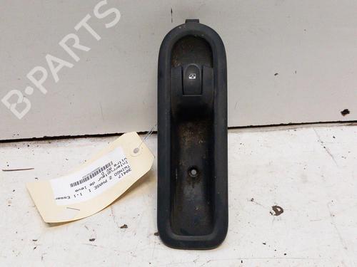 Used Right front window switch Right front window switch RENAULT TWINGO II (CN0_) 1.2 16V (CN04, CN0B) (75 hp) 28758999 28758999