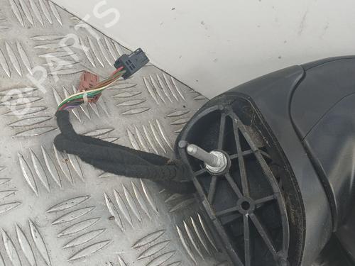 Used Right mirror Right mirror 37235406 37235406