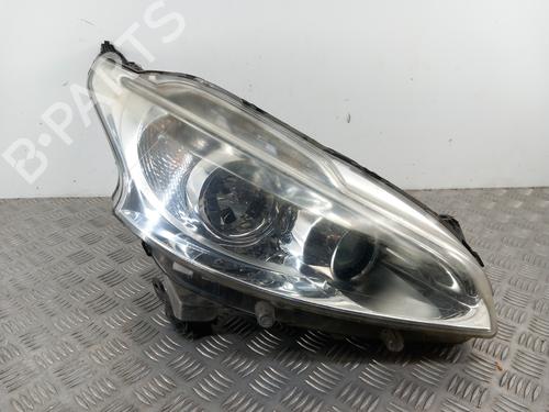 Used Right headlight PEUGEOT 208 I (CA_, CC_) 1.6 HDi (92 hp) 31717632