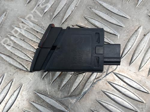 warning-switch-bmw-1-f20-2011-2012-2013-2014-2015-2016-2017-2018-2019-28781783 main image