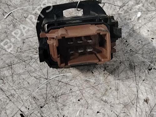 Used Right front window switch RENAULT LAGUNA II (BG0/1_) 1.6 16V (BG1G, BG1H) (112 hp) 28774601
