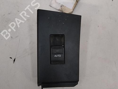 Used Right rear window switch Right rear window switch TOYOTA AURIS Estate (_E18_) 1.8 Hybrid (ZWE186_, ZWE186R, ZWE186H) (136 hp) 28747682 28747682