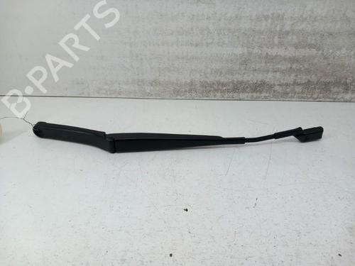 Used Front windshield wiper arm SEAT IBIZA IV (6J5, 6P1) 2.0 TDI (143 hp) 28740495
