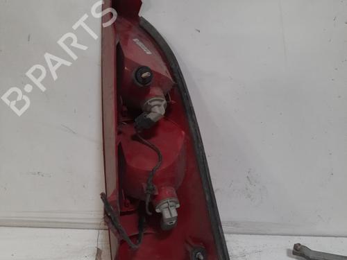 Højre baglygte FORD FOCUS I (DAW, DBW) 1.8 Turbo DI / TDDi (90 hp) 28760670
