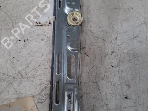 Used Rear right window mechanism Rear right window mechanism OPEL VECTRA C GTS (Z02) 1.9 CDTI (F68) (120 hp) 28772207 28772207