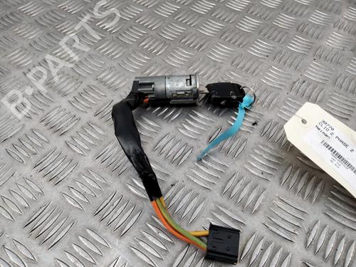 Used Ignition barrel RENAULT CLIO II (BB_, CB_) 1.2 16V (BB05, BB0W, BB11, BB27, BB2T, BB2U, BB2V, CB05,... (75 hp) 28779384
