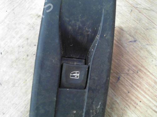 Used Right front window switch RENAULT MEGANE III Hatchback (BZ0/1_, B3_) 1.6 dCi (BZ00, BZ12, BZ13) (130 hp) 28765657
