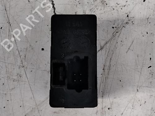 Used Right rear window switch PEUGEOT 407 SW (6E_, 6D_) 2.0 HDi 135 (136 hp) 28760141