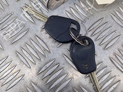 Ignition barrel CITROËN BERLINGO / BERLINGO FIRST Box Body/MPV (M_) 1.9 D 70 (MBWJZ, MCWJZ) | BP29843925M48 