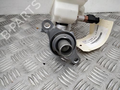 Used Brake master cylinder Brake master cylinder PEUGEOT 2008 I (CU_) 1.2 THP 110 / PureTech 110 (110 hp) 28780250 28780250