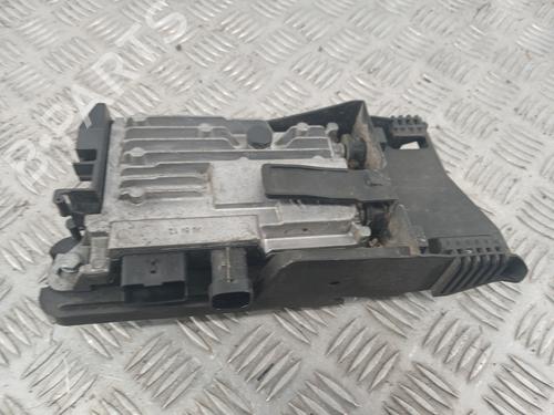 Used Start/Stop ECU PEUGEOT 308 II (LB_, LP_, LW_, LH_, L3_) 1.6 BlueHDi 120 (120 hp) 30888835