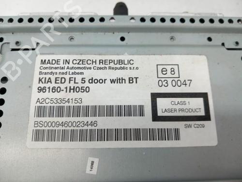 Used Radio Radio KIA CEE'D Hatchback (ED) 1.6 CRDi 115 (115 hp) 28746731 28746731