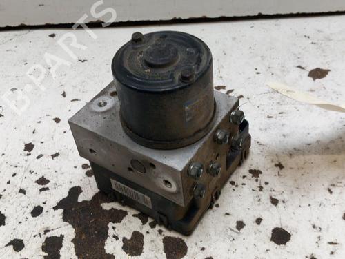 Used ABS pump HYUNDAI SANTA FÉ I (SM) 2.0 CRDi 4x4 (125 hp) 28778311