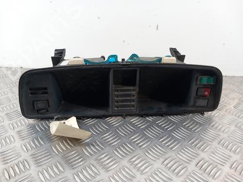 Używane Zestaw wskaźników / Licznik VW TRANSPORTER T3 Platform/Chassis (24_) 1.6 D (50 hp) 30881434